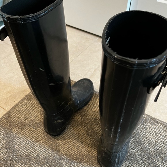 Hunter waterproof rain boots - Picture 2 of 5